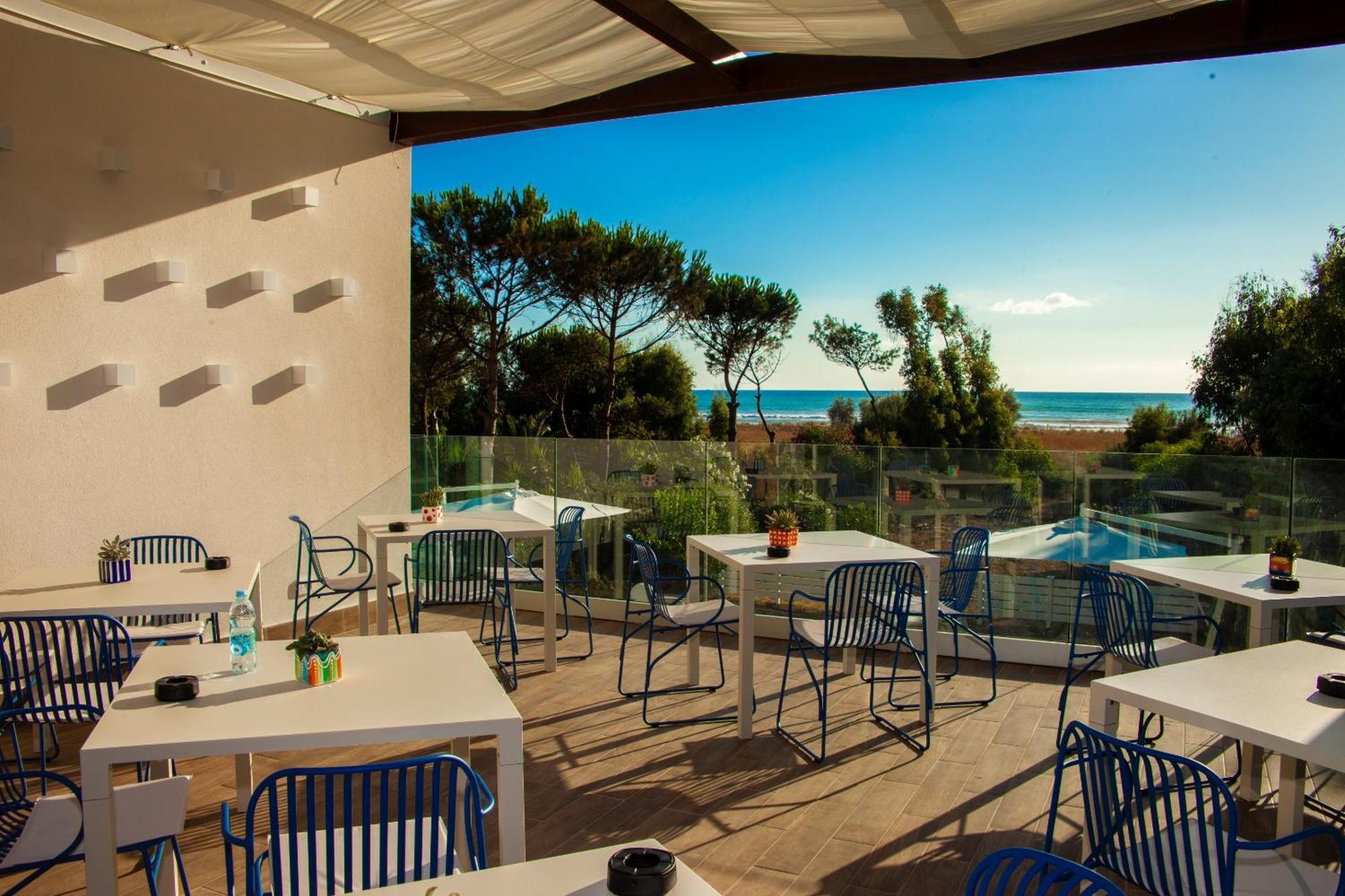 Aquamaris Design Suite & Spa Paestum Exterior photo