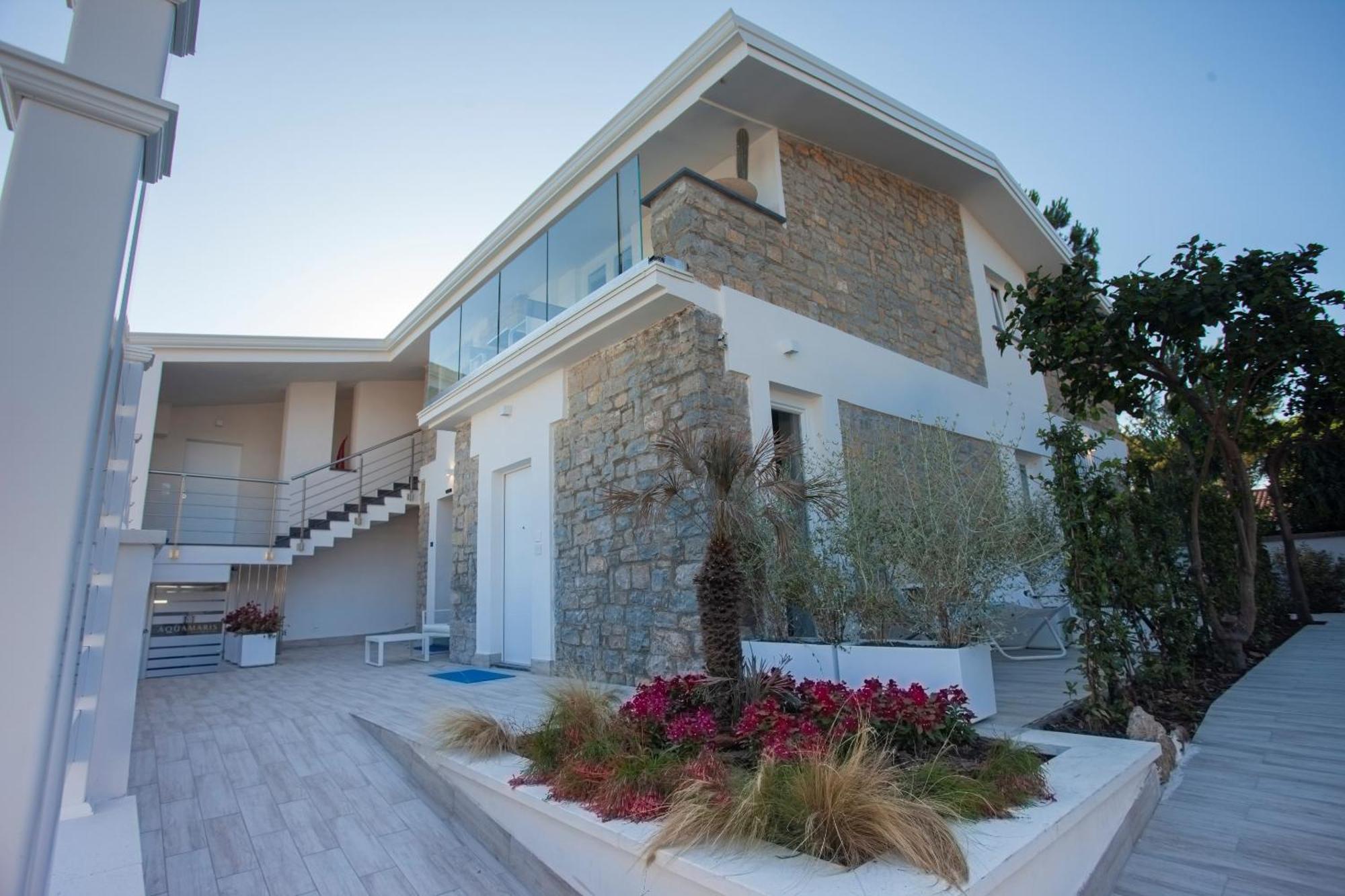 Aquamaris Design Suite & Spa Paestum Exterior photo