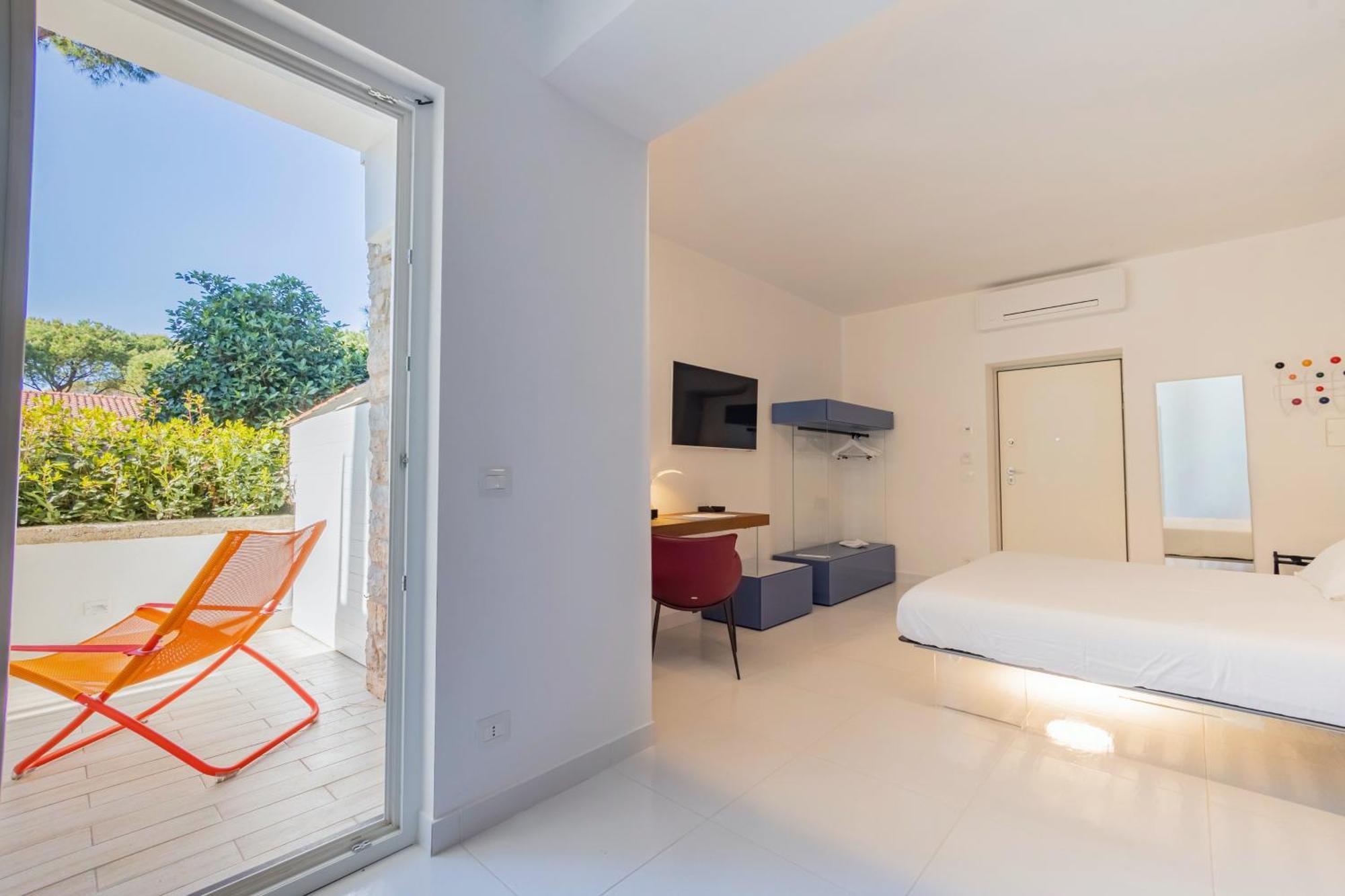 Aquamaris Design Suite & Spa Paestum Exterior photo